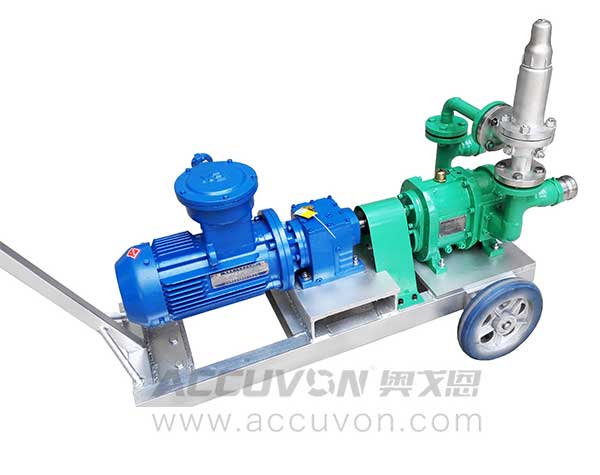 奧戈恩小型手推式移動(dòng)泵車